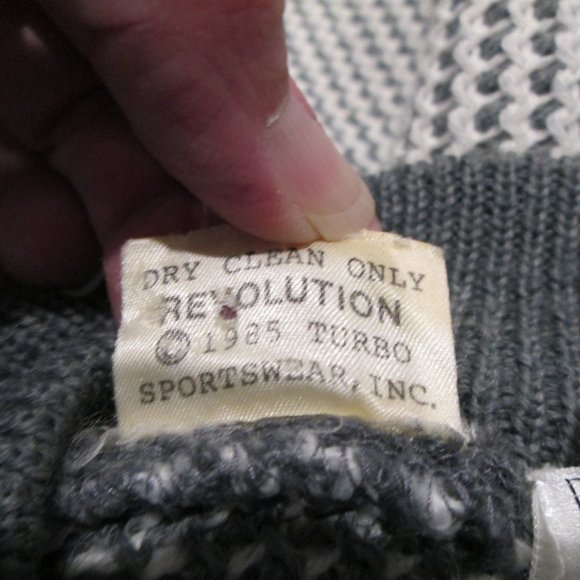 Vintage 1985 REVOLUTION Tokyo Pullover Sweater - Picture 5 of 5
